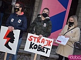 [FOTO, WIDEO] Mylicie Sejm z cyrkiem, a Polskę z lasem - manifestacja w Świdnicy