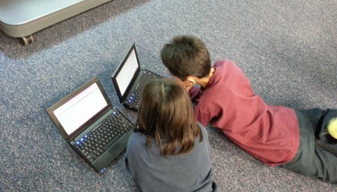 Miasto zapewniło dzieciom laptopy do nauki zdalnej