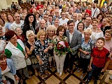 Zachwycające i nieznane fotosy gwiazd „Trędowatej” w Zamku Książ