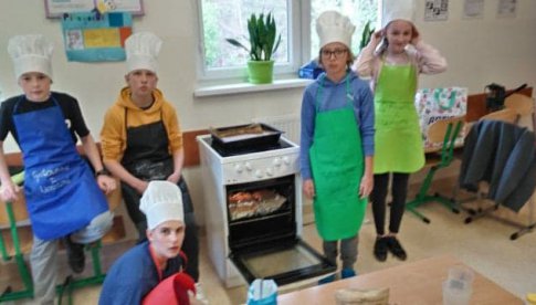 Kulinarne sukcesy uczniów SP w Bystrzycy