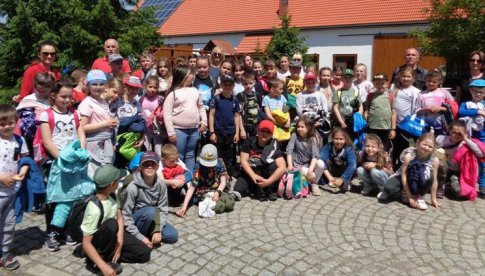 Uczniowie PSP w Stanowicach z wizytą w Marianówku