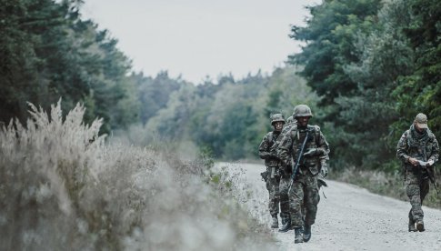 Byli komandosi szkolą instruktorów 16 DBOT 