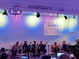 Koncert Jesienne liście w wykonaniu uczestników muzycznych MDK