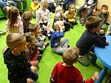 [FOTO] Misie, Promyczki i Leśne Skrzaty w bibliotece