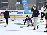 Zawody w curlingu