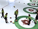 Zawody w curlingu