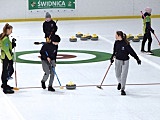 Zawody w curlingu