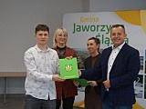 [FOTO] Burmistrz Jaworzyny Śląskiej rozdał stypendia sportowe i artystyczne