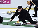 Drugi dzień zmagań w curlingu