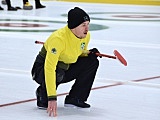 Drugi dzień zmagań w curlingu