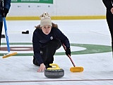 Drugi dzień zmagań w curlingu