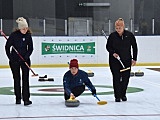 Drugi dzień zmagań w curlingu