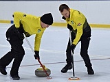 Drugi dzień zmagań w curlingu