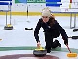 Drugi dzień zmagań w curlingu