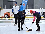 Drugi dzień zmagań w curlingu