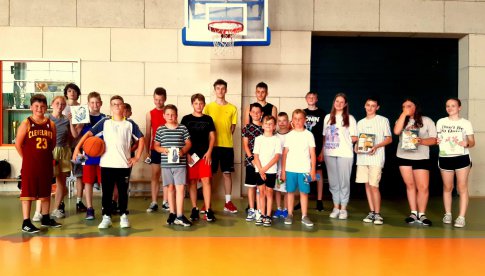 [FOTO, WYNIKI] Turniej koszykówki ulicznej dla dzieci i młodzieży w Żarowie za nami