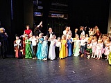 [FOTO] Premierowy występ przedszkolaków na deskach świdnickiego teatru 