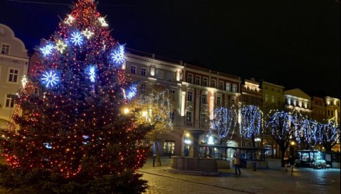 Świąteczne dekoracje w Świdnicy już rozbłysły!