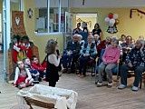 Przedszkolaki z Bystrzycy Dolnej z wizytą w Domu Seniora [Foto]