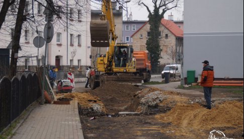 Ruszyła przebudowa ul. Ceglanej w Jaworzynie Śląskiej. Ile potrwają prace?