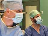 [FOTO] Chirurg ze świdnickiego „Latawca” dołączył do elitarnego grona w nowatorskim projekcie