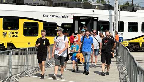 Tłumy na Dniach Otwartych KD. Spółka razem z Dolnoślązakami świętowała otwarcie nowej hali serwisowej [FOTO]