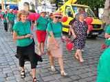 [FOTO] Seniorzy opanowali centrum miasta! Defilada Uśmiechu okrążyła świdnicki rynek