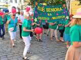 [FOTO] Seniorzy opanowali centrum miasta! Defilada Uśmiechu okrążyła świdnicki rynek