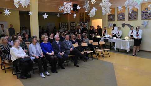 [FOTO] Występy artystyczne, pyszne potrawy i rozdanie nagród w kosmicznym klimacie. Za nami Gala Bożonarodzeniowa w Hotelarce