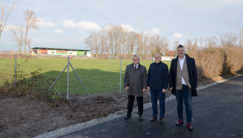 [FOTO] Zakończono przebudowę drogi dojazdowej w Stanowicach