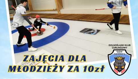 Ferie z Curlingiem na świdnickim lodowisku