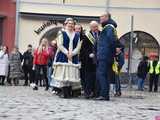 [WIDEO, FOTO] Maturzyści zatańczyli poloneza na świdnickim rynku po raz osiemnasty