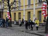 [WIDEO, FOTO] Maturzyści zatańczyli poloneza na świdnickim rynku po raz osiemnasty