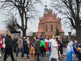 [FOTO] Orszak Trzech Króli przeszedł przez Jaroszów