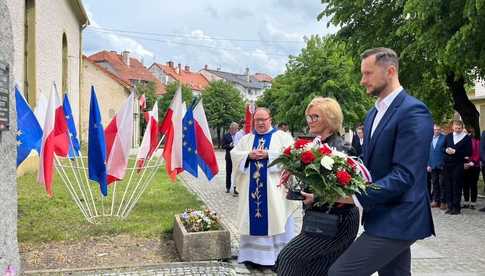 [FOTO] Obchody 233. rocznicy uchwalenia Konstytucji 3 Maja w Świebodzicach