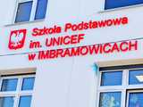 [FOTO] Tak prezentuje się Szkoła Podstawowa w Imbramowicach po II etapie termomodernizacji!