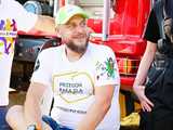 [FOTO] Biegają, aby przegonić raka. Wystartowali z Wierzbnej, skończą w Zduńskiej Woli 