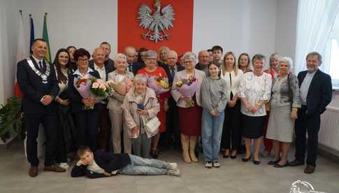 [FOTO] Cztery pary z gminy Jaworzyna Śląska świętowały Złote Gody i otrzymały pamiątkowe medale