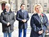 [WIDEO/FOTO] Parlamentarzyści i radni z ramienia PiS o pakcie migracyjnym 