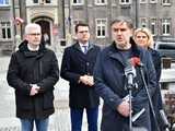 [WIDEO/FOTO] Parlamentarzyści i radni z ramienia PiS o pakcie migracyjnym 