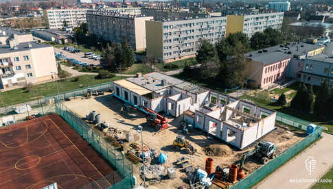 [FOTO] Postępuje budowa nowego hotelu i siłowni. To inwestycja za ponad 8,5 mln złotych