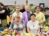 [WIDEO/FOTO] Magia świąt, bogato zastawione stoły oraz występy artystyczne na Jarmarku Wielkanocnym w Strzegomiu