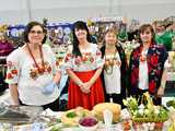 [WIDEO/FOTO] Magia świąt, bogato zastawione stoły oraz występy artystyczne na Jarmarku Wielkanocnym w Strzegomiu