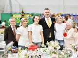 [WIDEO/FOTO] Magia świąt, bogato zastawione stoły oraz występy artystyczne na Jarmarku Wielkanocnym w Strzegomiu