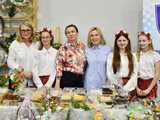 [WIDEO/FOTO] Magia świąt, bogato zastawione stoły oraz występy artystyczne na Jarmarku Wielkanocnym w Strzegomiu