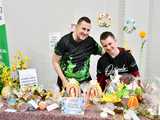 [WIDEO/FOTO] Magia świąt, bogato zastawione stoły oraz występy artystyczne na Jarmarku Wielkanocnym w Strzegomiu