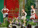 [WIDEO/FOTO] Magia świąt, bogato zastawione stoły oraz występy artystyczne na Jarmarku Wielkanocnym w Strzegomiu