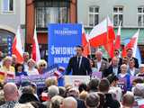 [WIDEO/FOTO] Rafał Trzaskowski z wizytą na świdnickim rynku. Kaczyński boi się wszystkiego, a aspiruje do rządzenia krajem