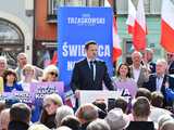 [WIDEO/FOTO] Rafał Trzaskowski z wizytą na świdnickim rynku. Kaczyński boi się wszystkiego, a aspiruje do rządzenia krajem