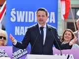 [WIDEO/FOTO] Rafał Trzaskowski z wizytą na świdnickim rynku. Kaczyński boi się wszystkiego, a aspiruje do rządzenia krajem